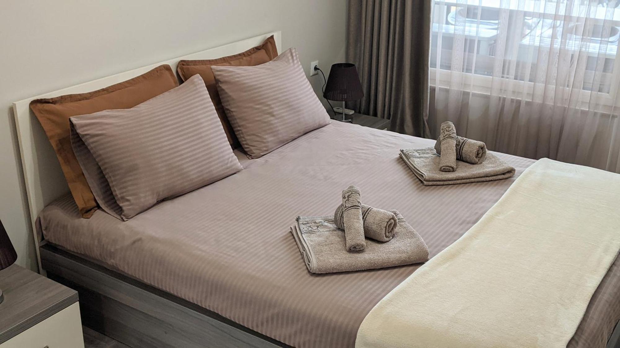 Lux 2 Central Apartment With Garage Plovdiv Luaran gambar