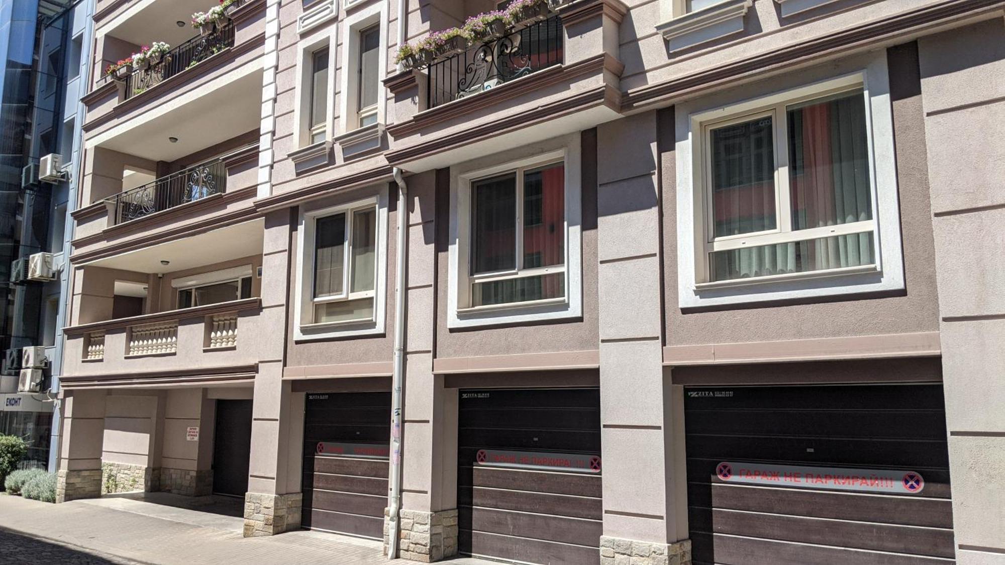 Lux 2 Central Apartment With Garage Plovdiv Luaran gambar